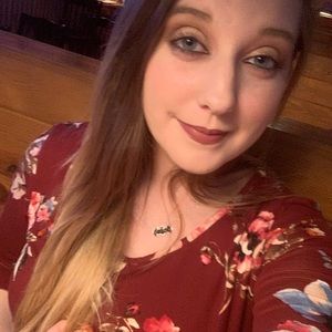 Meet your Posher, Alaina